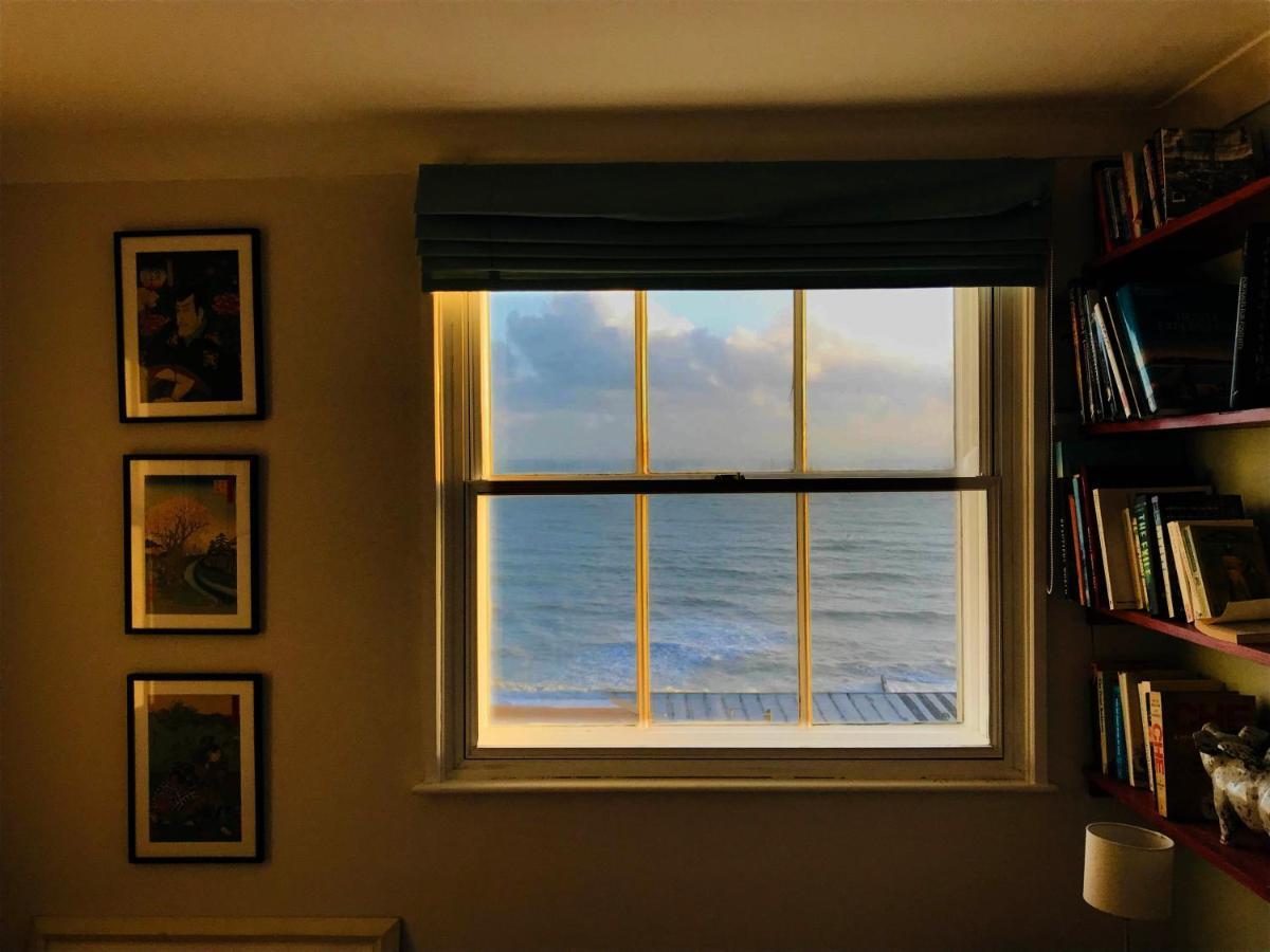 Stunning Seafront Flat,St Leonards Appartement Buitenkant foto