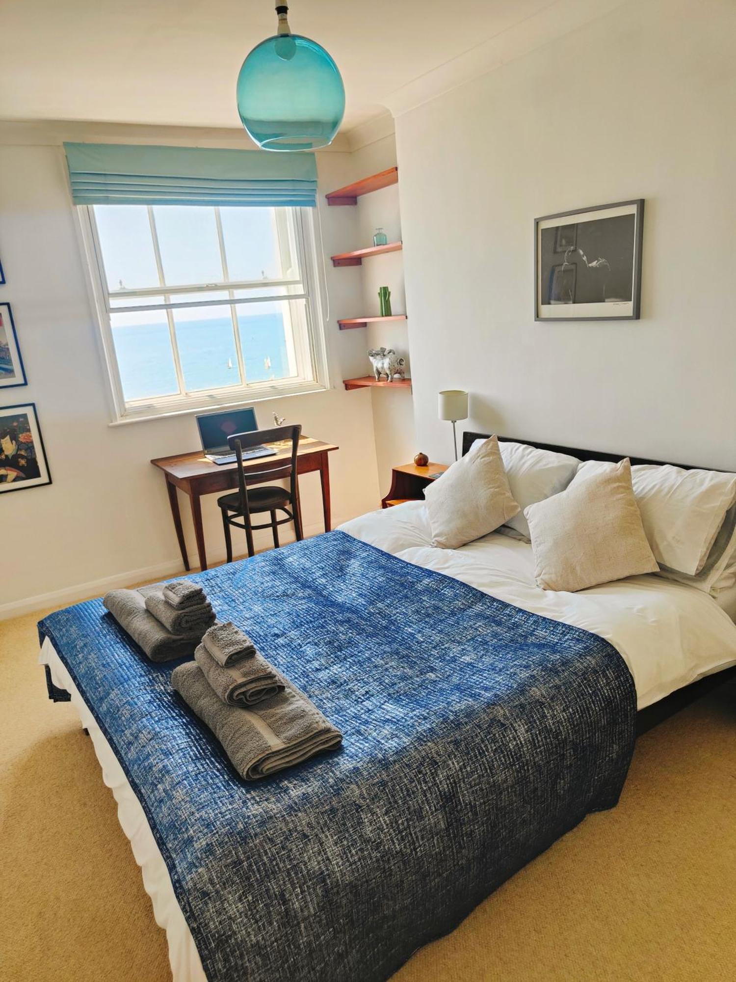 Stunning Seafront Flat,St Leonards Appartement Buitenkant foto