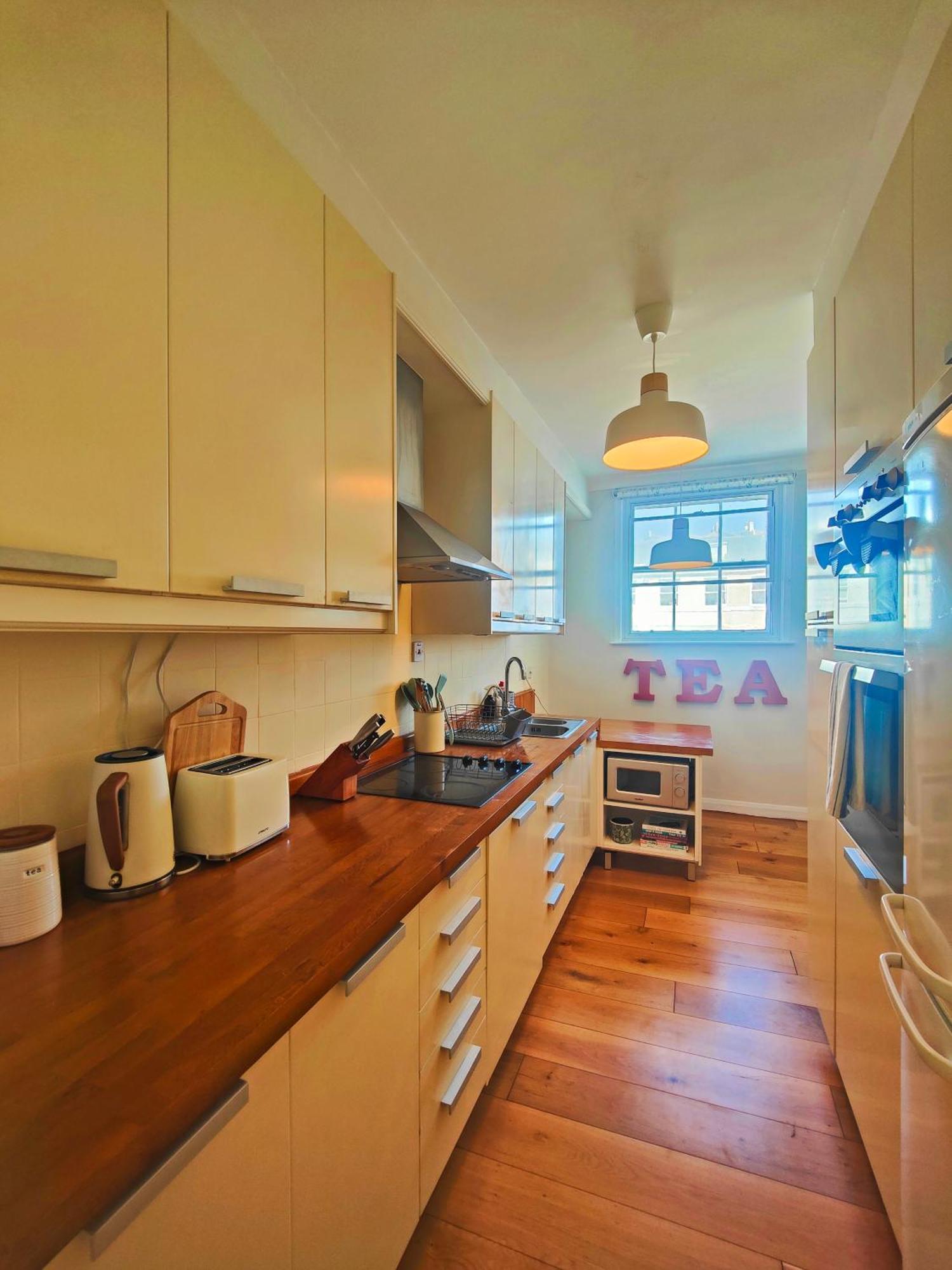 Stunning Seafront Flat,St Leonards Appartement Buitenkant foto